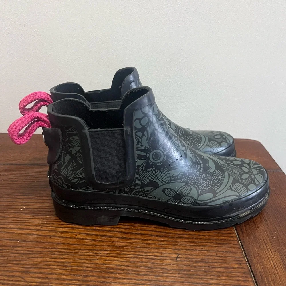 Sakroot ankle‎ water rainboots black pink 7